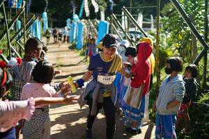 BIB: 091
                            <button type="button" onclick="openModal(19072674)" class="btn btn-primary btn-sm float-right btn-popup" data-toggle="modal" data-target=".modal-high-quality">
                        <i class="fas fa-shopping-cart"></i> Add to Cart
                    </button>
                                            <button type="button" onclick="isThisMe(19072674, true)" class="btn btn-success btn-sm float-right btn-popup btn-isme hidden" data-toggle="tooltip" data-placement="bottom" title="นี่คือรูปของคุณใช่ไหม คลิกที่นี่เพื่อเอาเข้าอัลบั้ม">
                        <i class="fas fa-plus"></i> Add to album
                    </button>
                    <button type="button" onclick="isThisMe(19072674, false)" class="btn btn-warning btn-sm float-right btn-popup btn-isnotme hidden">
                        <i class="fas fa-ban"></i> Remove from album
                    </button>